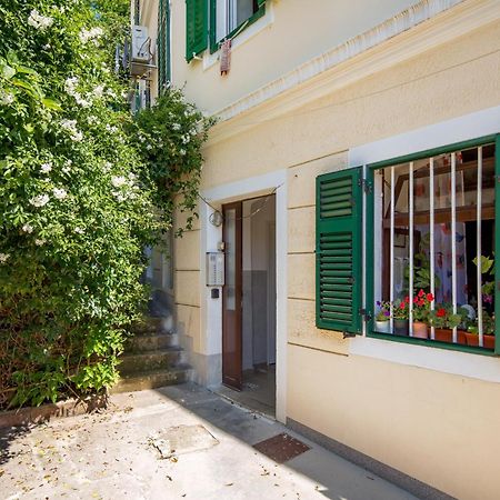 Apartment Salita Calvario Риека Экстерьер фото
